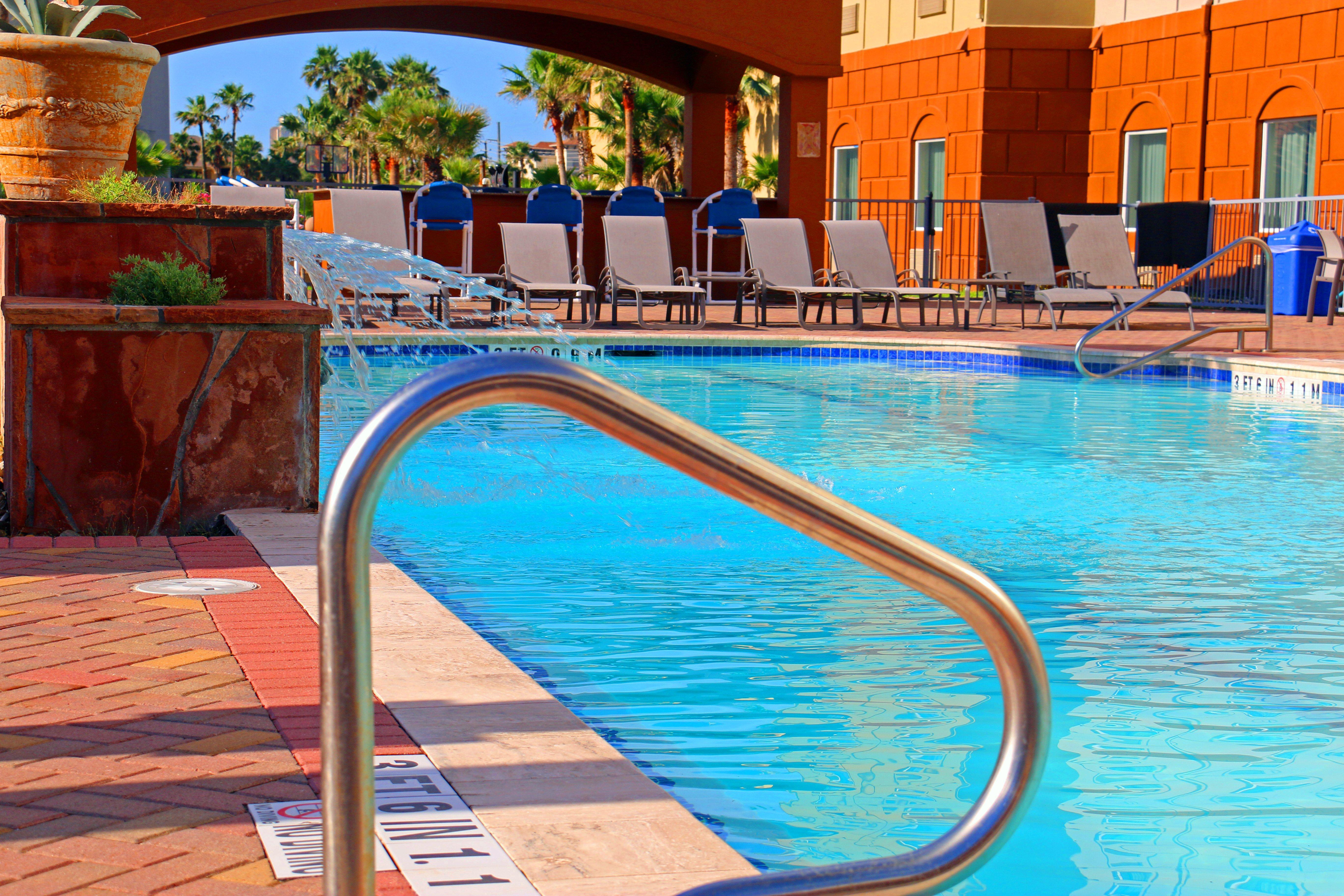 Holiday Inn Express Hotel And Suites South Padre Island By Ihg Exterior foto